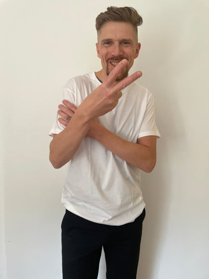 T-Shirt Unisex FAIR+ aus europäischer Arbeiterinnen-Kooperative